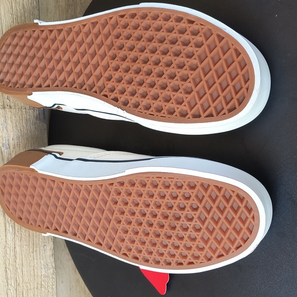 Vans Gum Block Classic White Classic Slip On - Picture 6 of 11